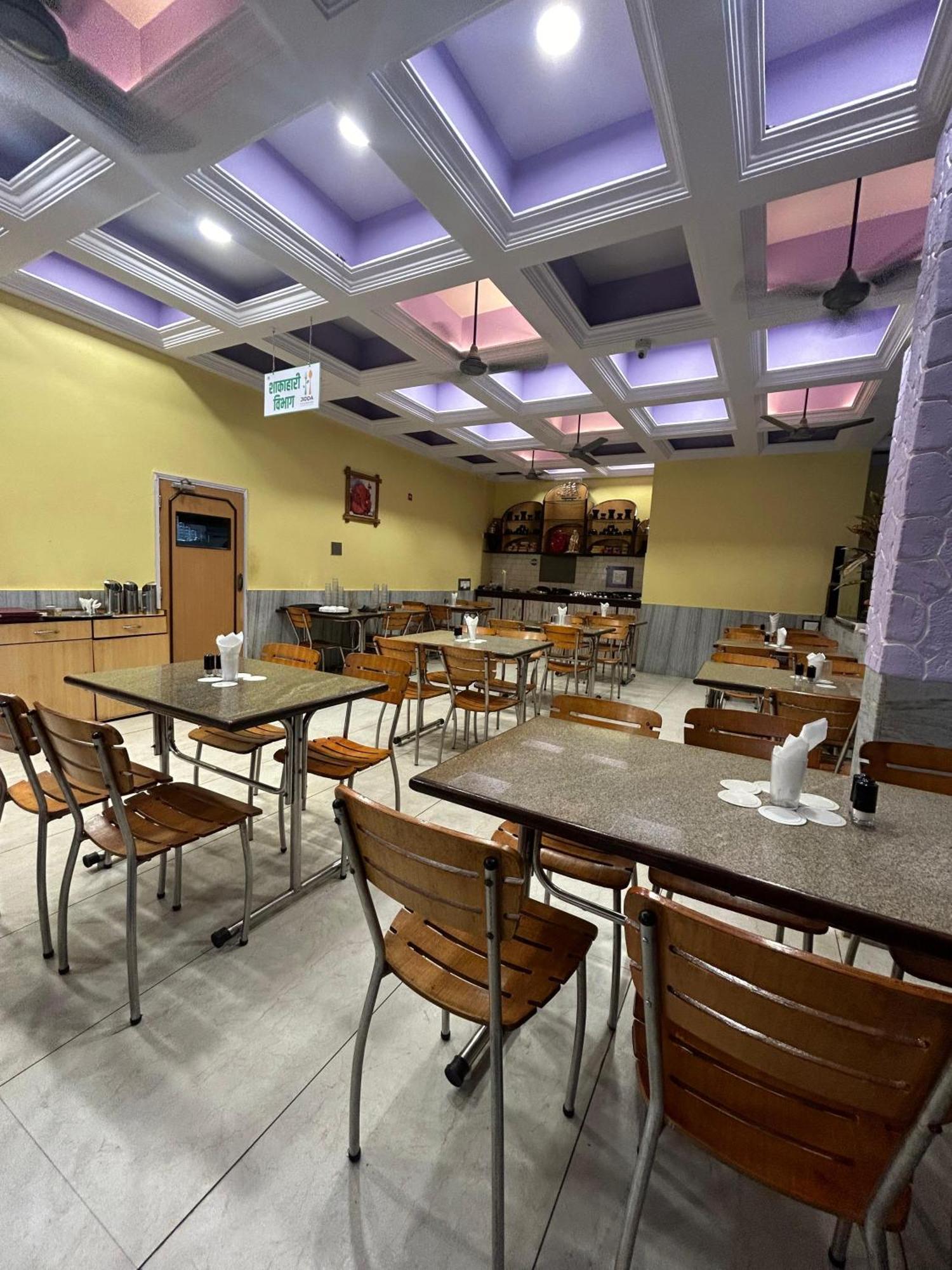 Hotel Prabha Ratnāgiri Dış mekan fotoğraf