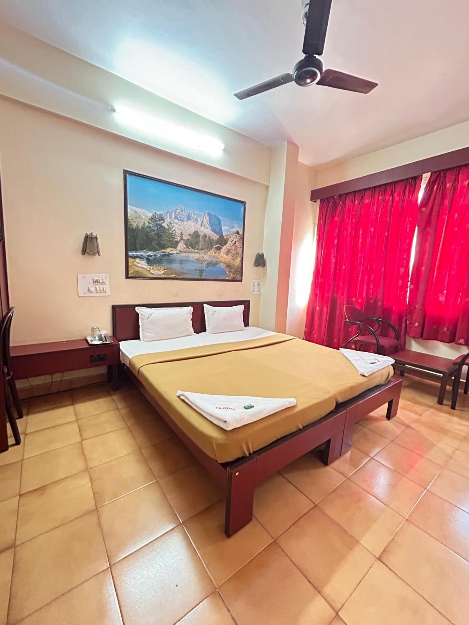 Hotel Prabha Ratnāgiri Dış mekan fotoğraf